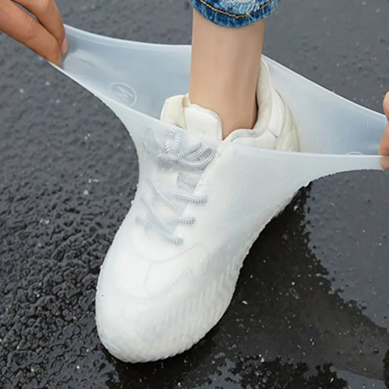 Reusable waterproof rubber shoe covers